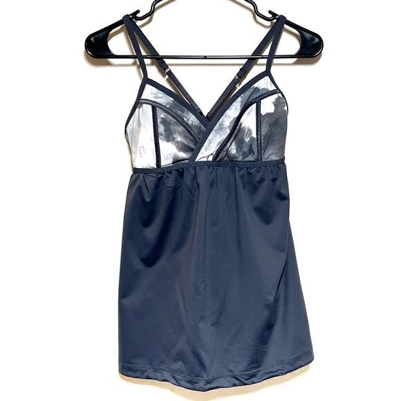 NWOT Lululemon Rehearsal Tank White Grey Coal Tinted Tank Sz 8 - Picture 4 of 8